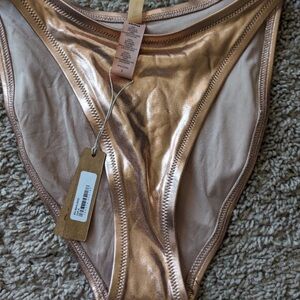 Skims bathing suit size small in champagne top and bottom